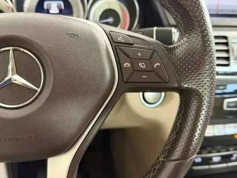 Used 2014 Mercedes-Benz E 250 BlueTEC 4MATIC Sedan image 39