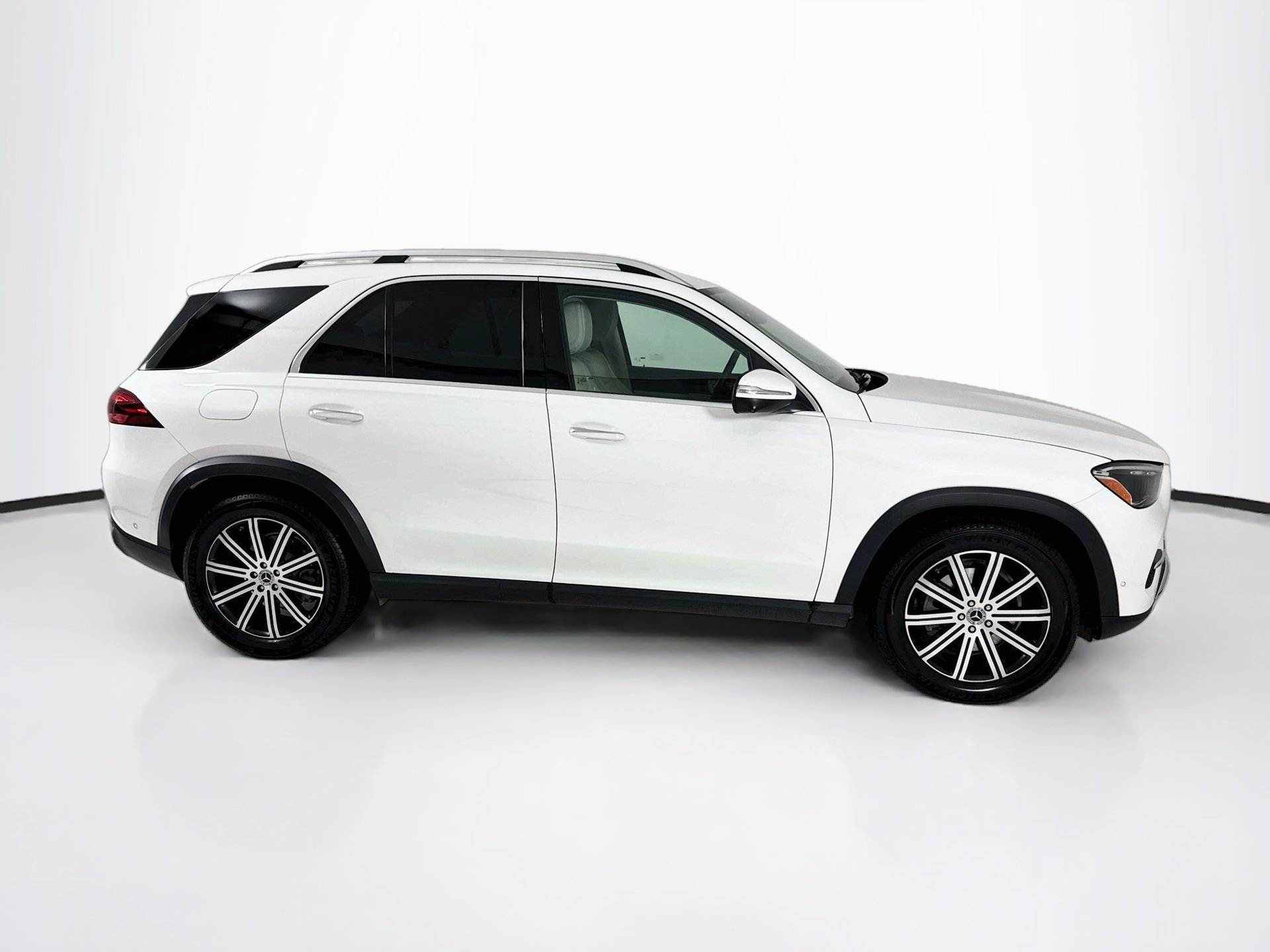 Certified 2026 Mercedes-Benz GLE 350 4MATIC image 9