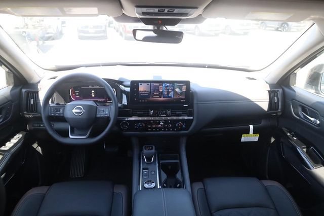 New 2026 Nissan Pathfinder Platinum w/ Cargo Package AWD/4WD image 7