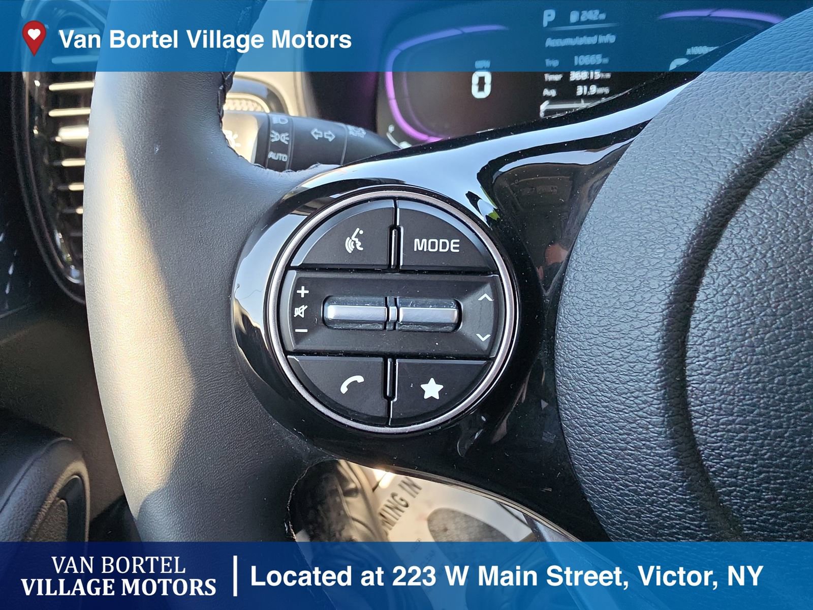 Used 2025 Kia Soul EX FWD image 15