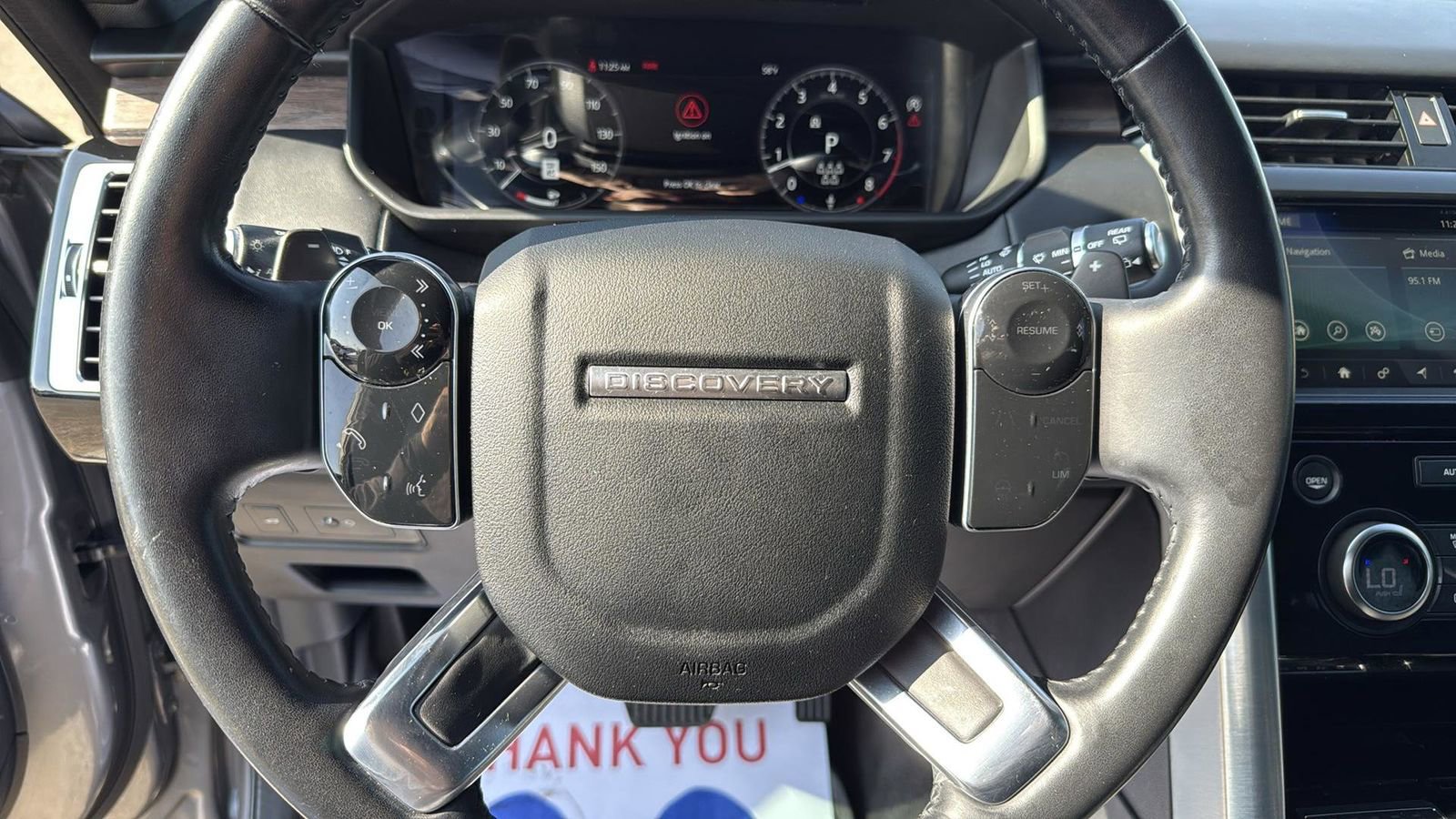 Used 2020 Land Rover Discovery HSE Luxury image 14