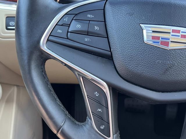 Used 2017 Cadillac XT5 Luxury w/ Driver Awareness Package AWD/4WD image 28
