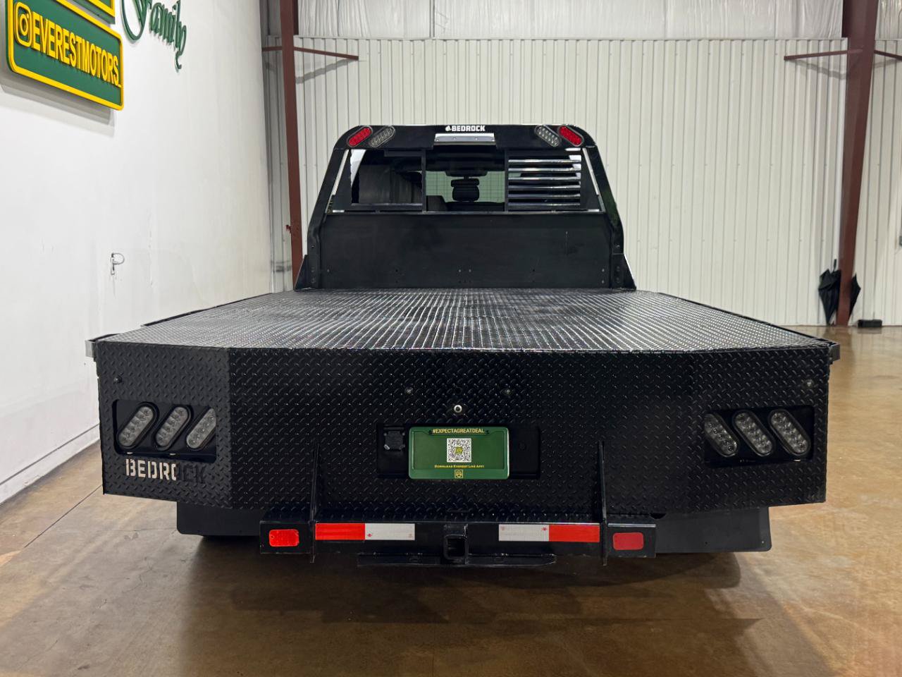 Used 2024 Ford F550 4x4 Crew Cab Super Duty w/ XLT Value Package image 7