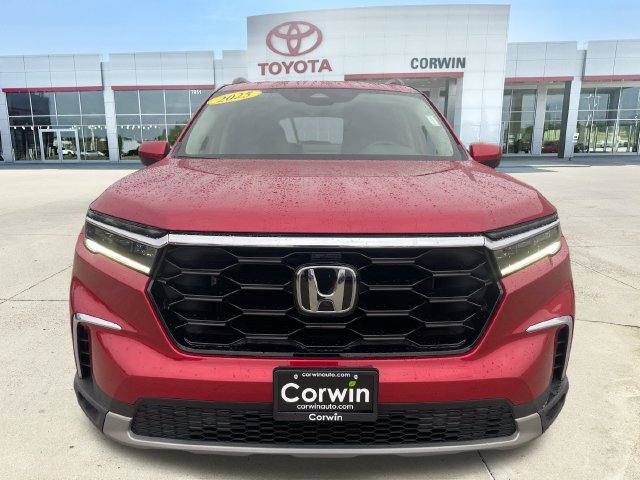 Used 2025 Honda Pilot Touring image 8