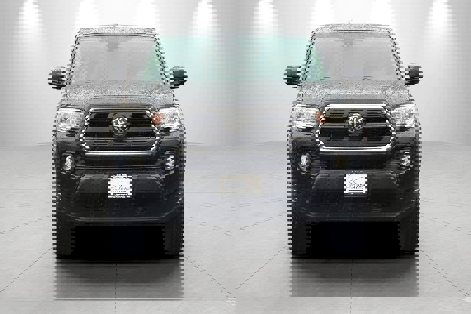 Used 2019 Toyota Tacoma SR5 image 9