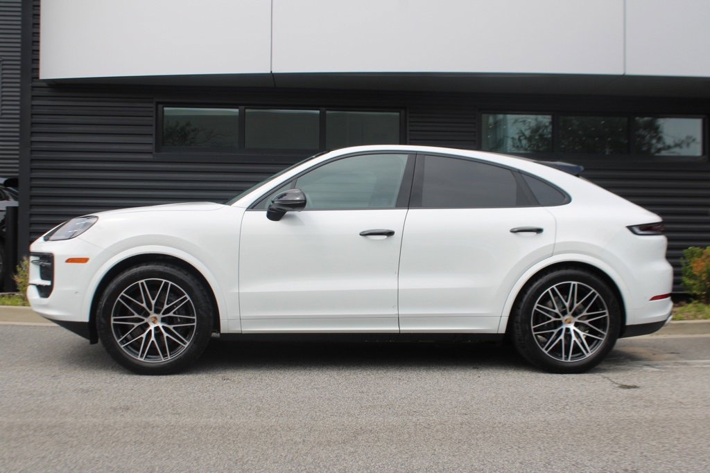 New 2026 Porsche Cayenne Coupe image 2