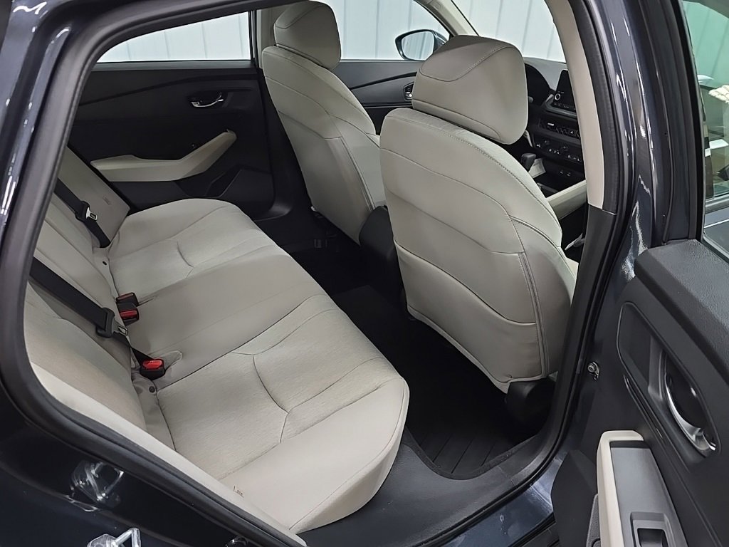 Used 2023 Honda Accord EX image 18