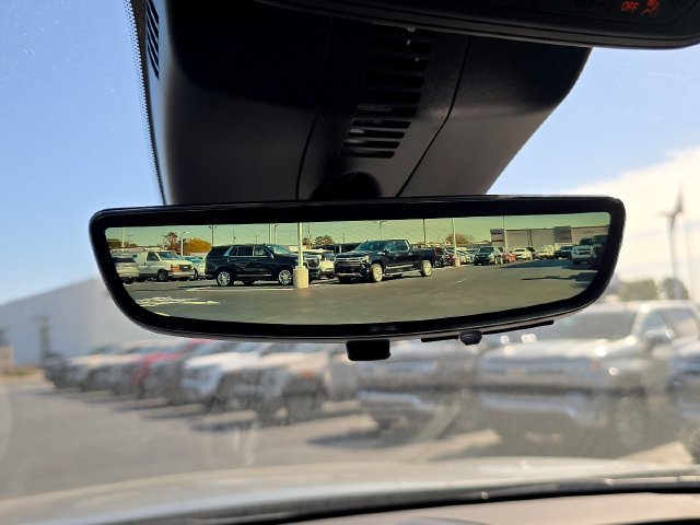 New 2027 Chevrolet Traverse LT w/ Driver Confidence Package FWD image 33