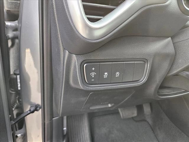 Used 2025 Kia Soul LX w/ LX Technology Package image 10