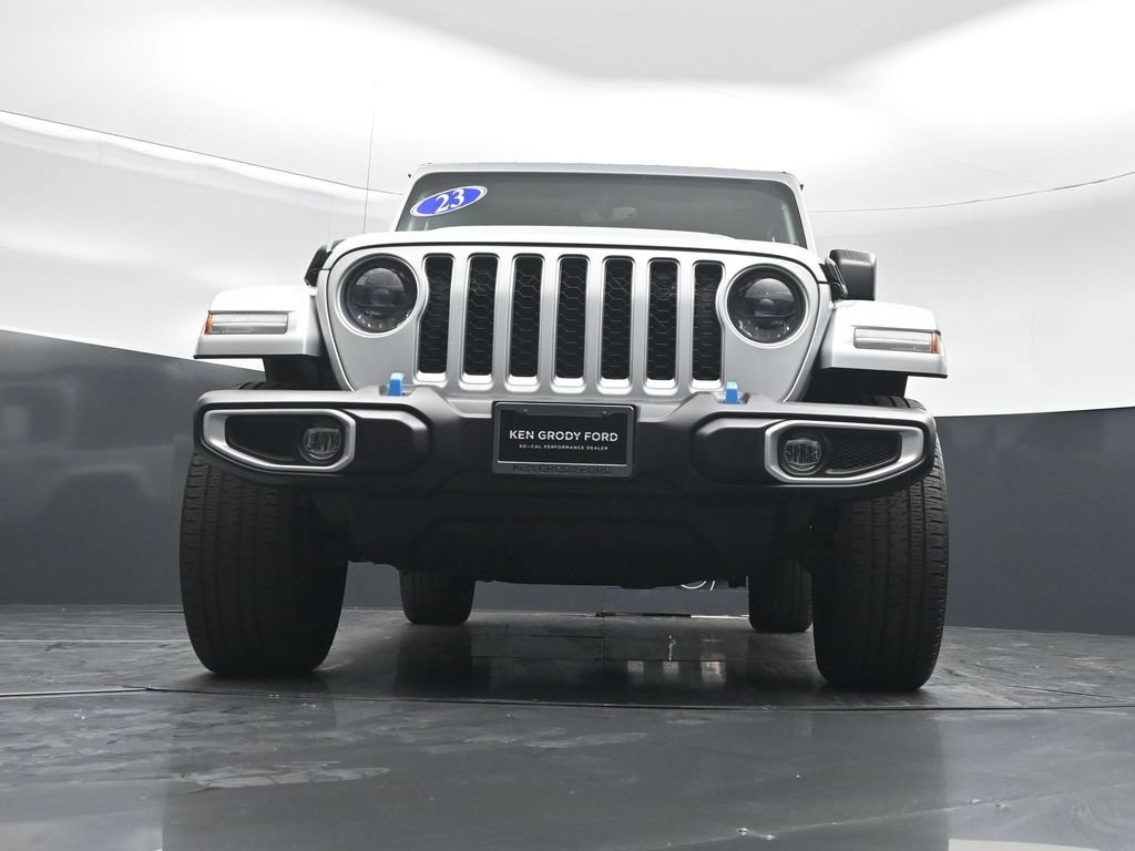 Used 2023 Jeep Wrangler Unlimited Sahara w/ Cold Weather Group AWD/4WD image 43