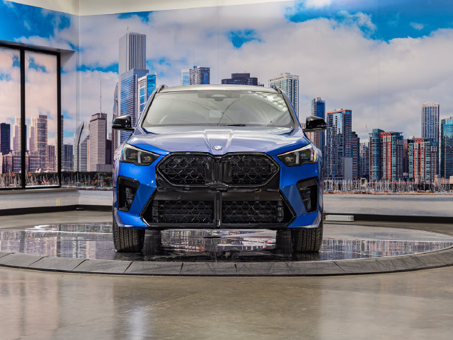 New 2026 BMW X2 xDrive28i w/ Technology Package AWD/4WD image 3