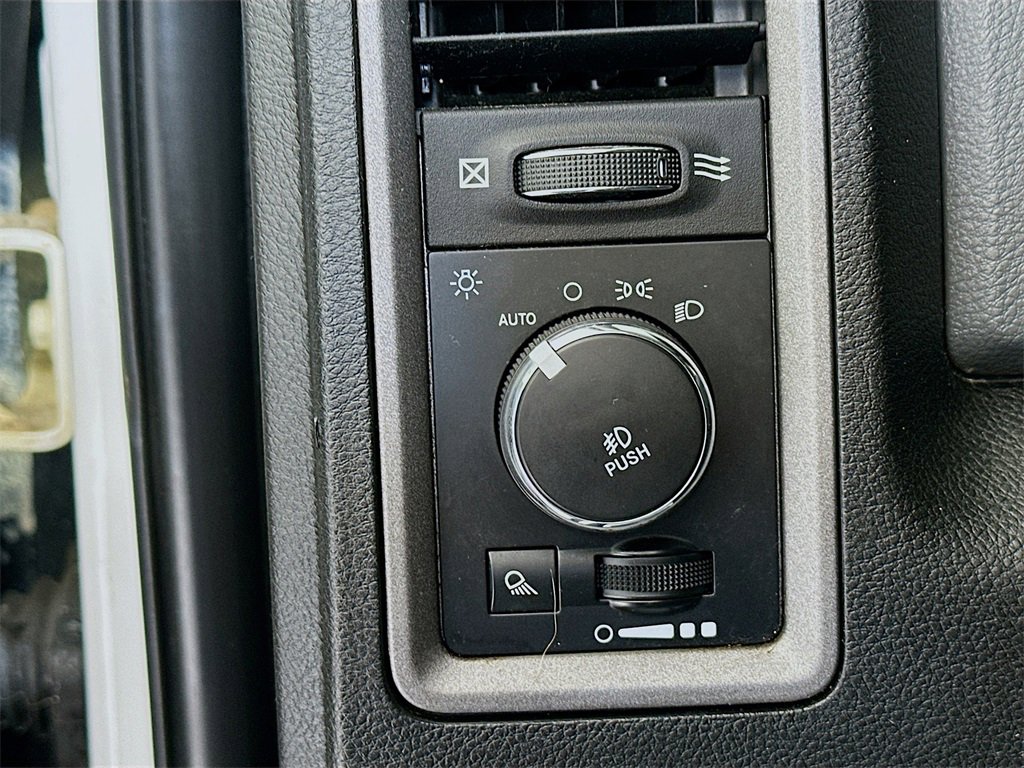 Used 2019 RAM 1500 Tradesman w/ Tradesman SXT Package image 10