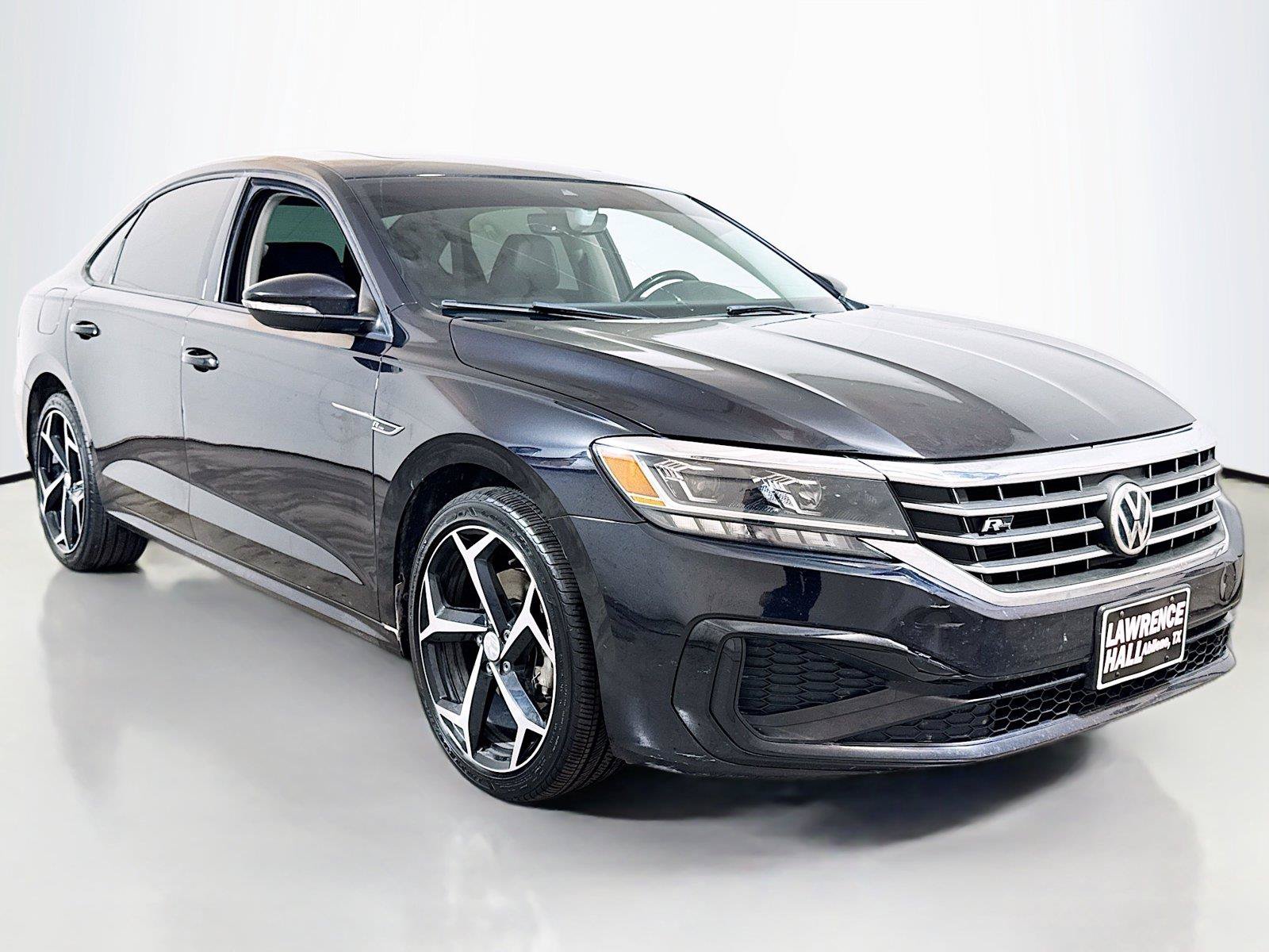 Used 2020 Volkswagen Passat 2.0T R-Line FWD image 3