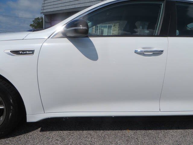 Used 2017 Kia Optima LX w/ Value Package FWD image 30