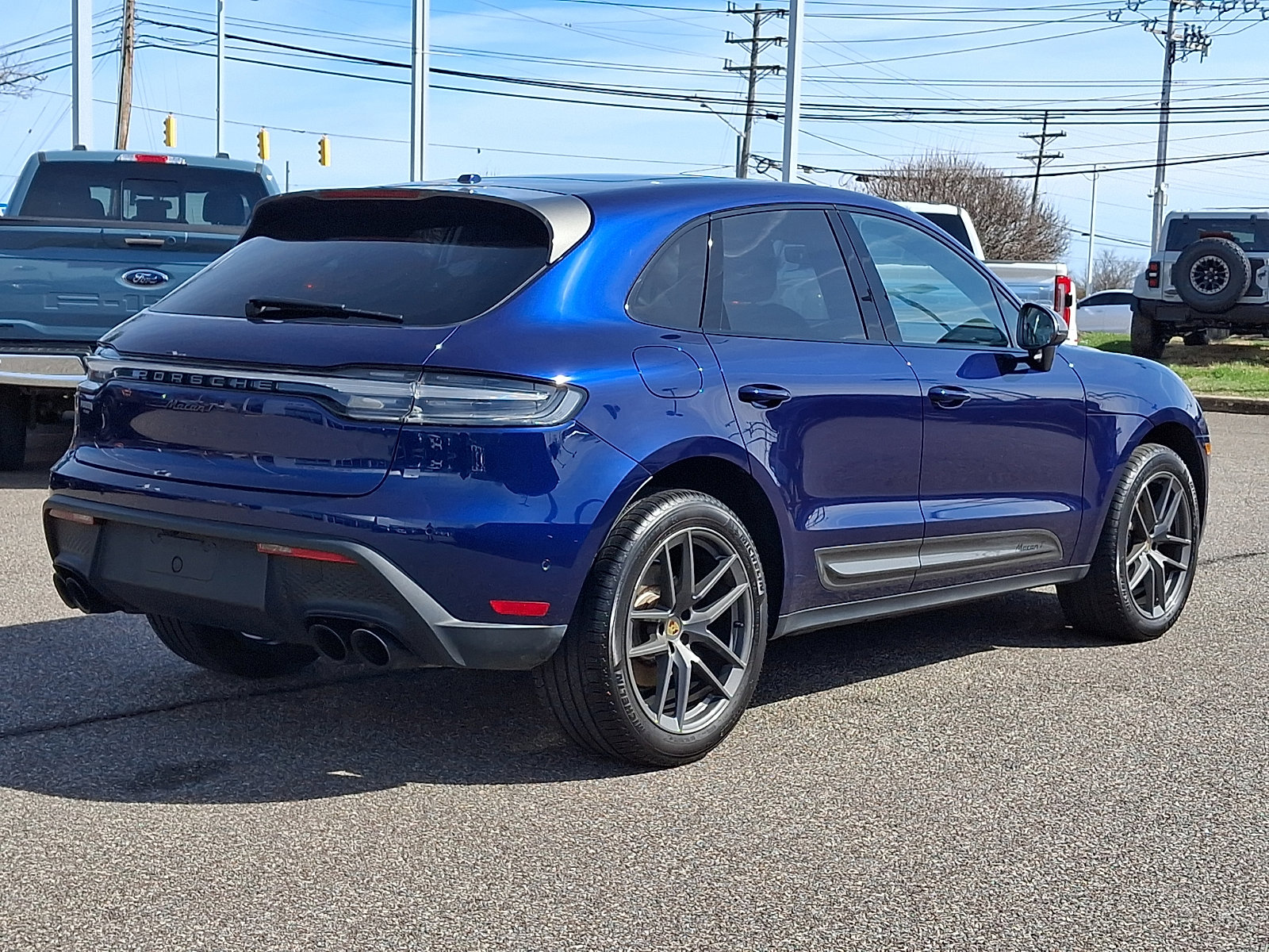 Used 2024 Porsche Macan Turbo image 11