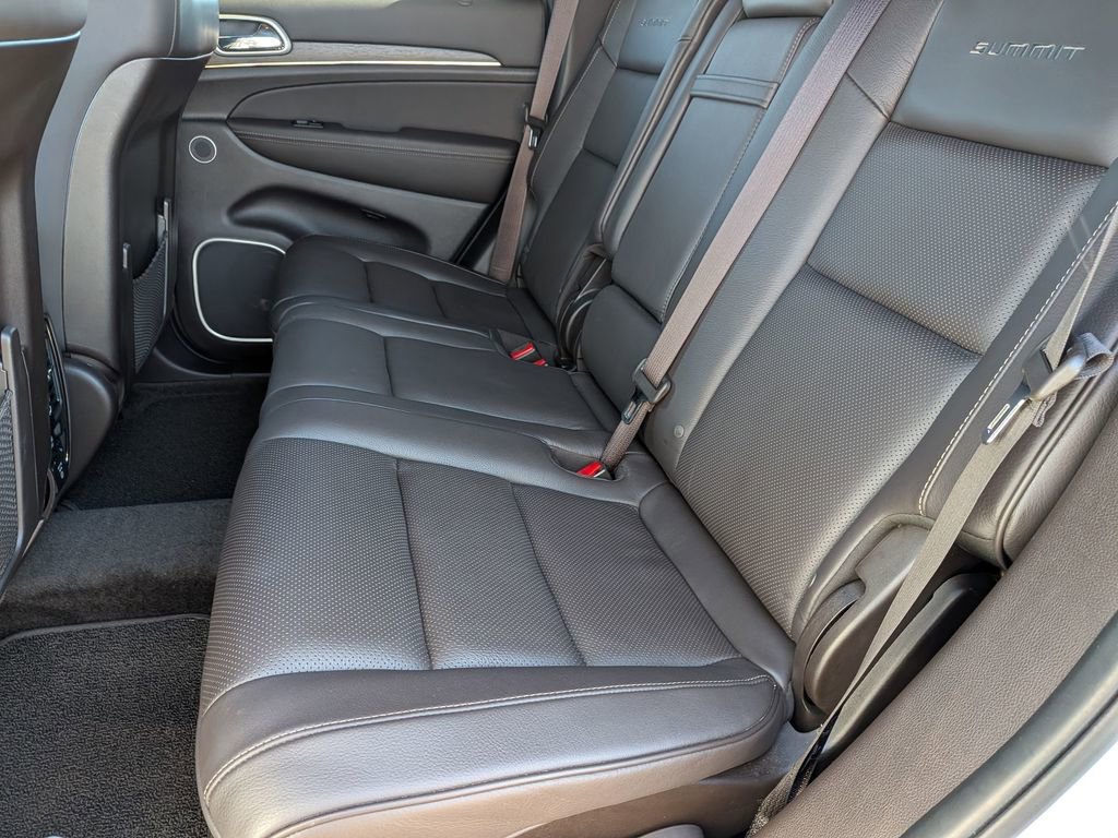 Used 2018 Jeep Grand Cherokee Summit w/ Platinum Series Group image 24