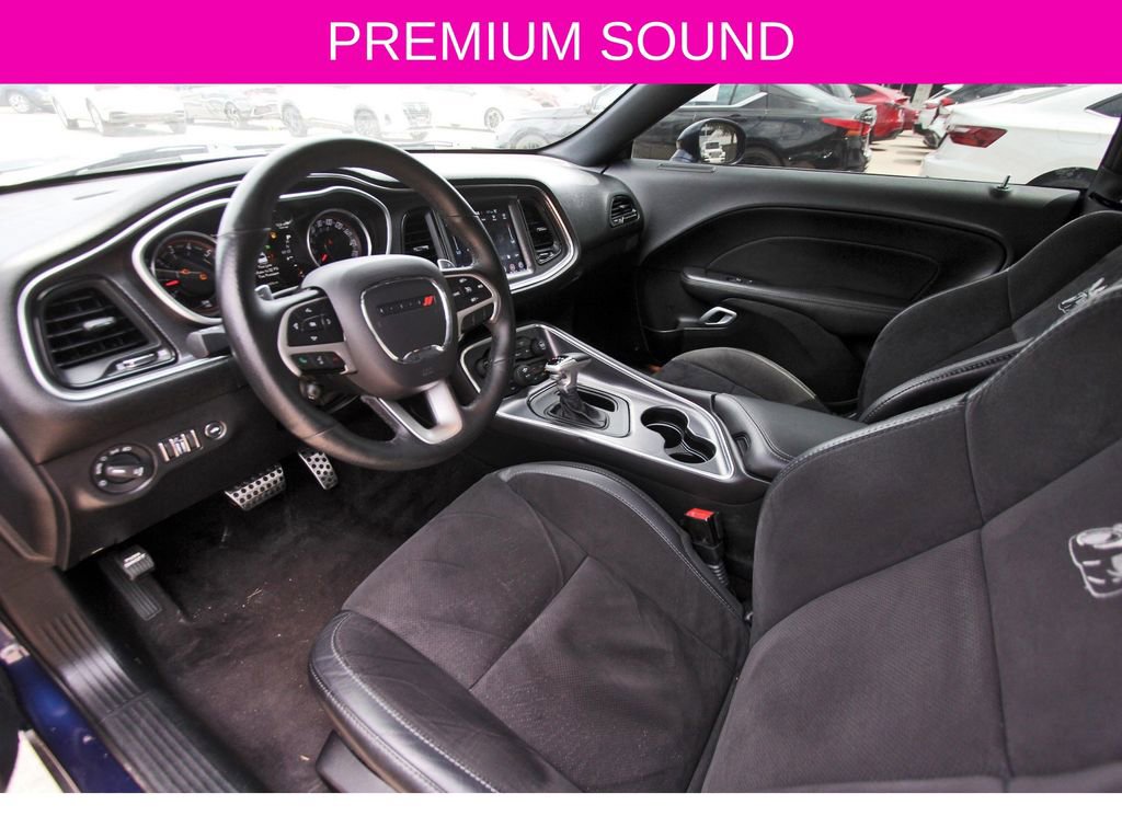 Used 2017 Dodge Challenger R/T Scat Pack w/ Dynamics Package RWD image 9
