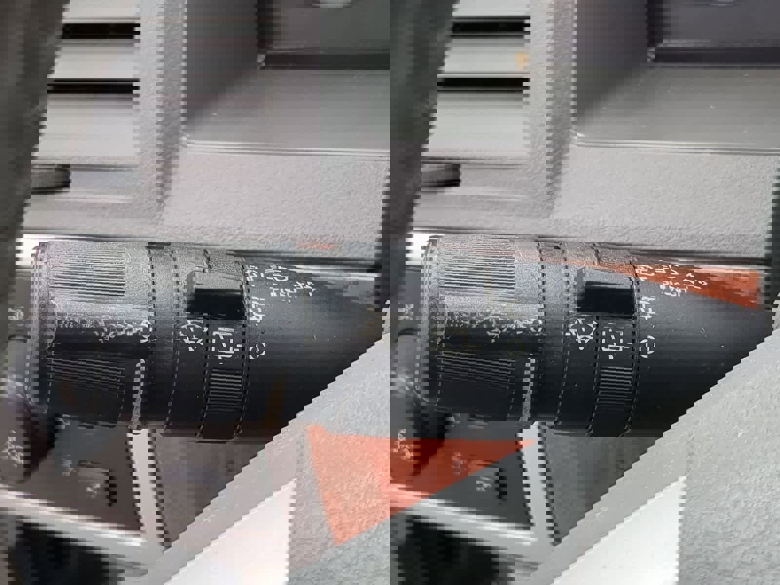 Used 2008 Chrysler Town & Country Touring image 23