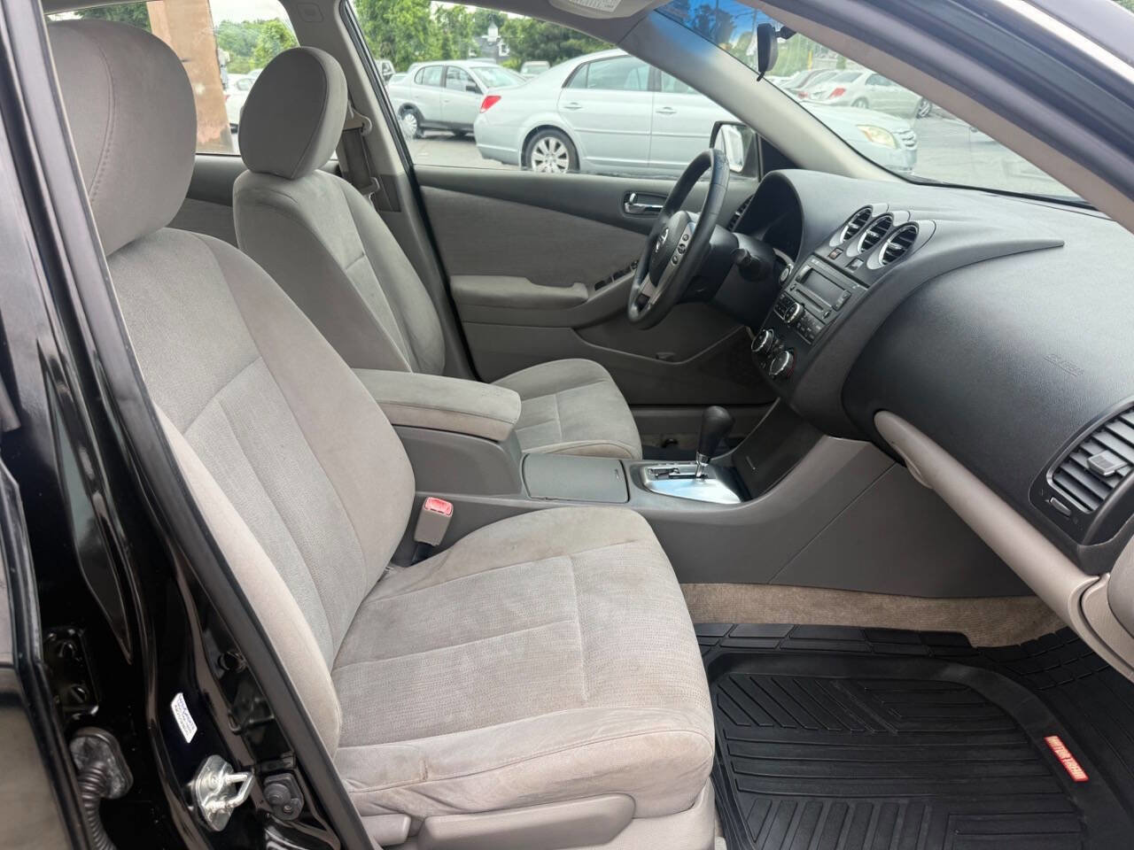 Used 2012 Nissan Altima 2.5 FWD image 13