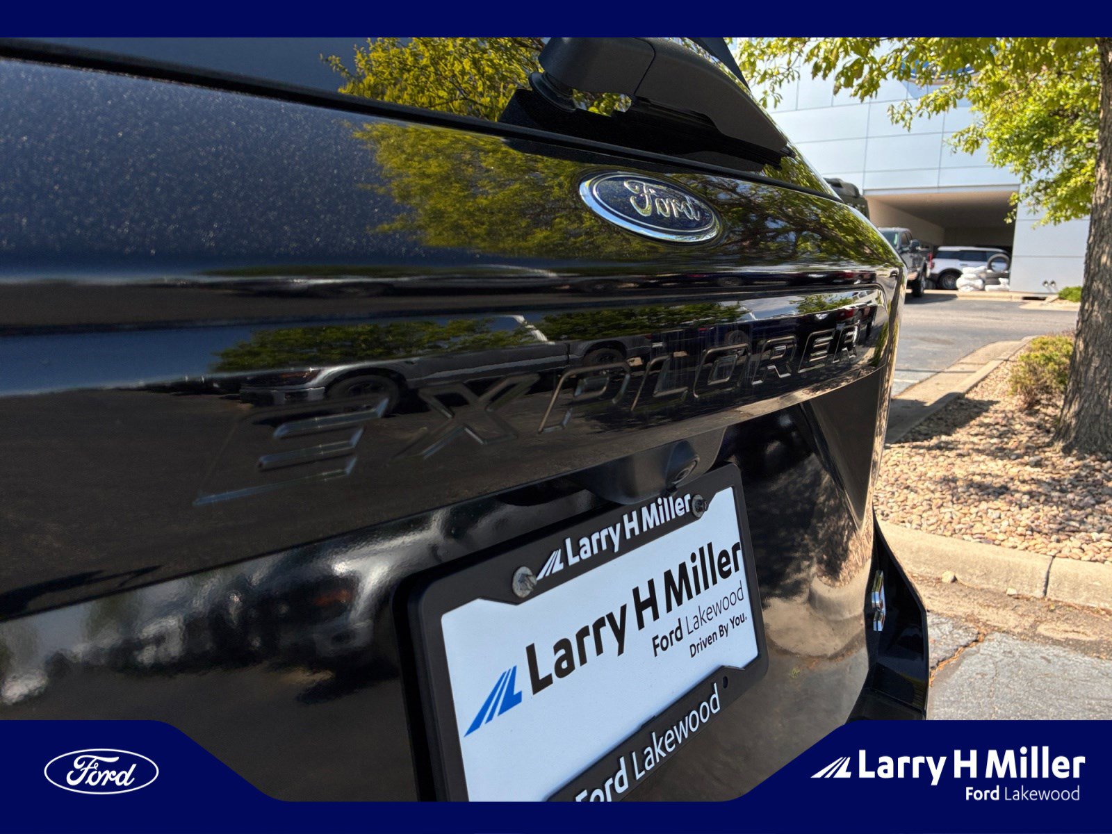 Used 2021 Ford Explorer ST w/ Equipment Group 401A AWD/4WD image 24