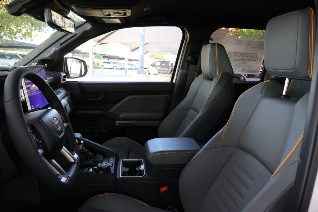 New 2026 Toyota 4Runner Trailhunter AWD/4WD image 8
