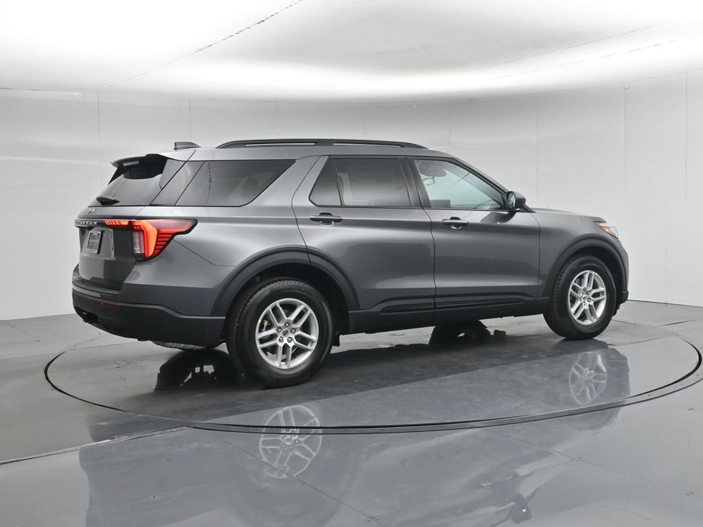 New 2026 Ford Explorer Active RWD image 27