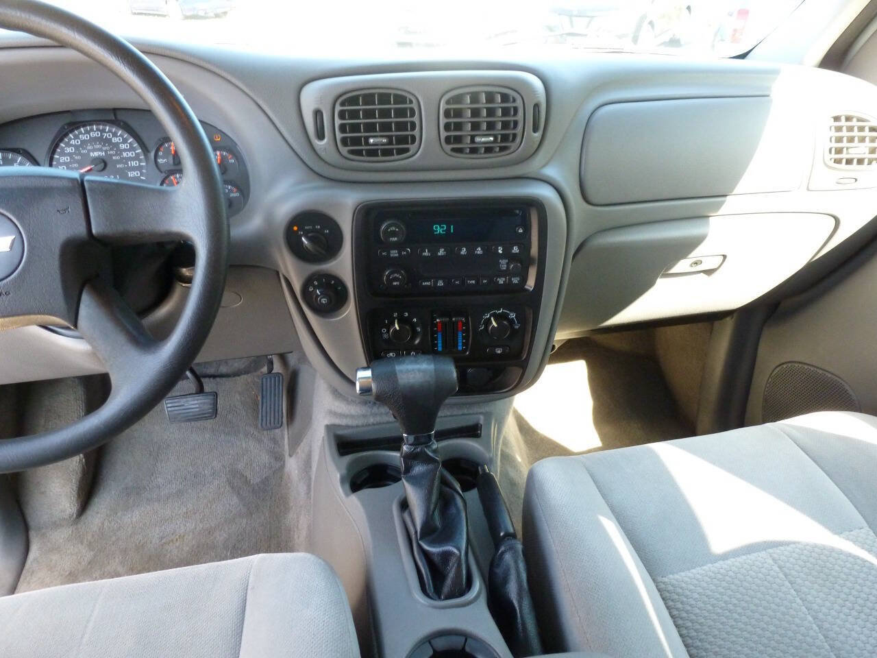 Used 2008 Chevrolet TrailBlazer LT w/ Sun And Sound Package AWD/4WD image 29