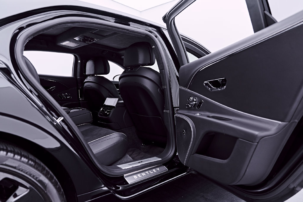 Used 2023 Bentley Flying Spur S V8 AWD/4WD image 31