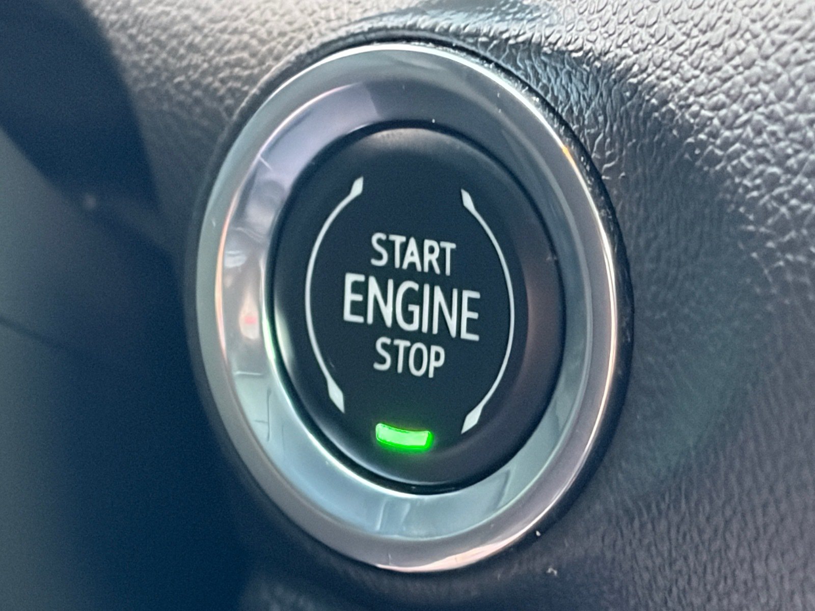 Used 2022 Buick Encore GX Essence w/ Experience Buick Package AWD/4WD image 34
