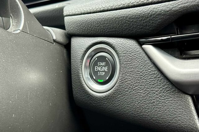 Certified 2025 Cadillac XT4 Premium Luxury FWD image 23