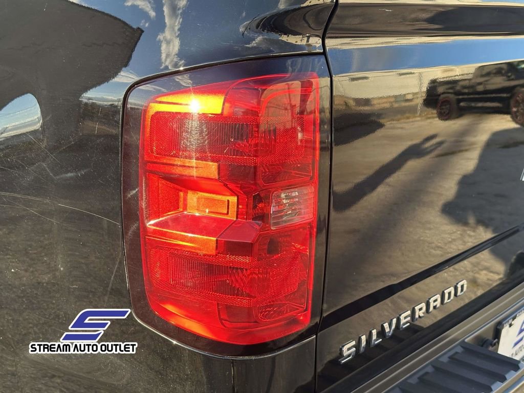 Used 2018 Chevrolet Silverado 2500 LTZ image 11