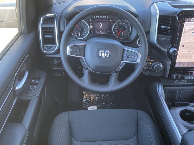 New 2026 RAM 1500 4x4 Crew Cab image 36
