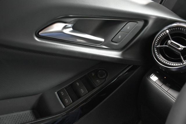 New 2026 Chevrolet Equinox LT w/ Convenience Package II FWD image 26