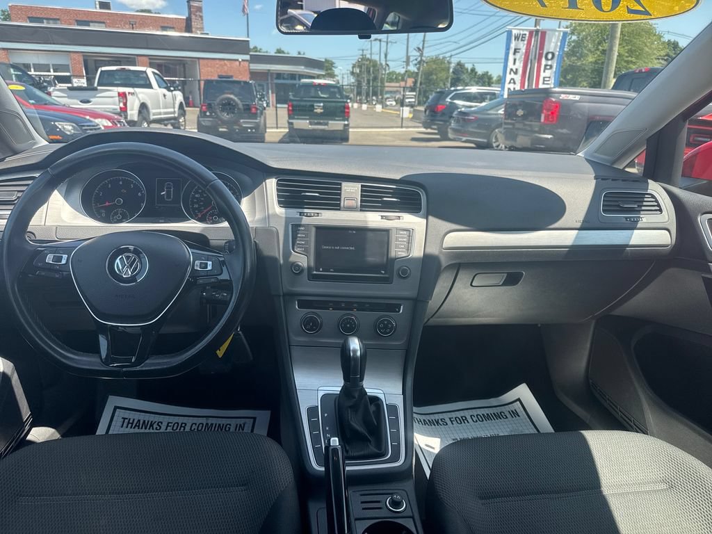 Used 2017 Volkswagen Golf S FWD image 12