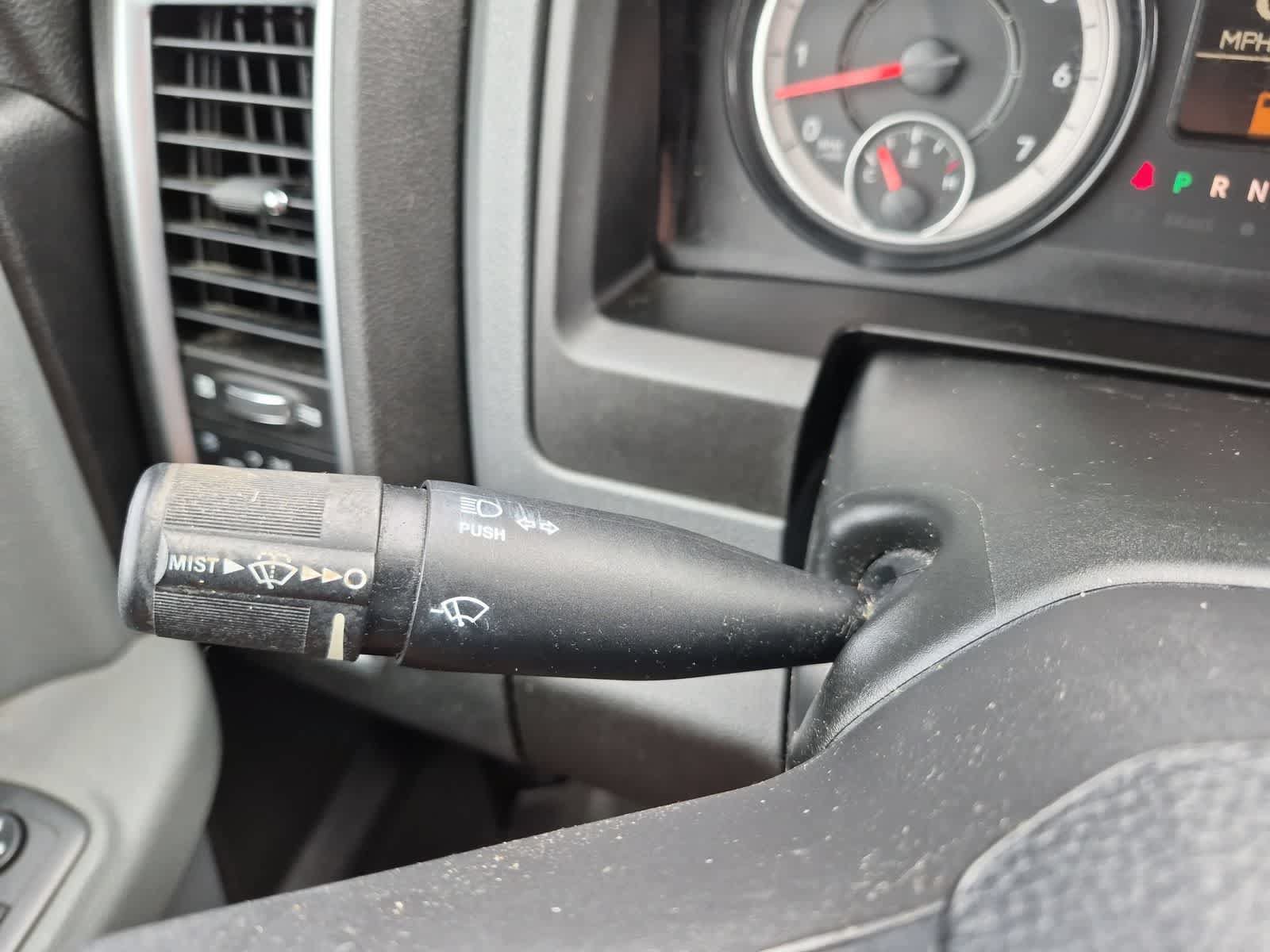 Used 2019 RAM 1500 Classic SLT AWD/4WD image 23