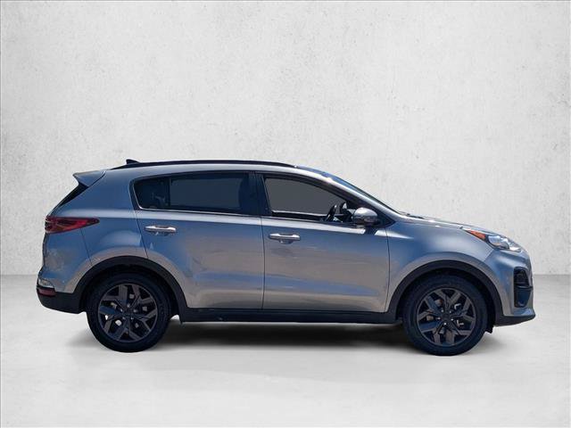Used 2022 Kia Sportage Nightfall Edition FWD image 4