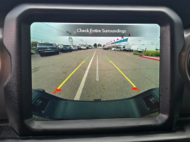 Certified 2021 Jeep Gladiator Willys image 11