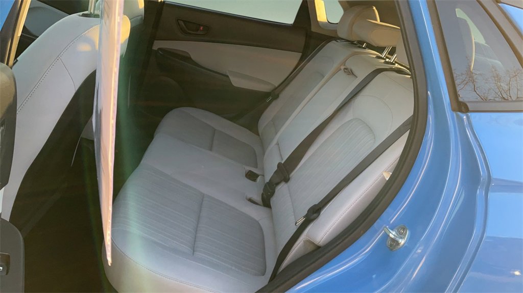 Used 2022 Hyundai Kona SEL image 12