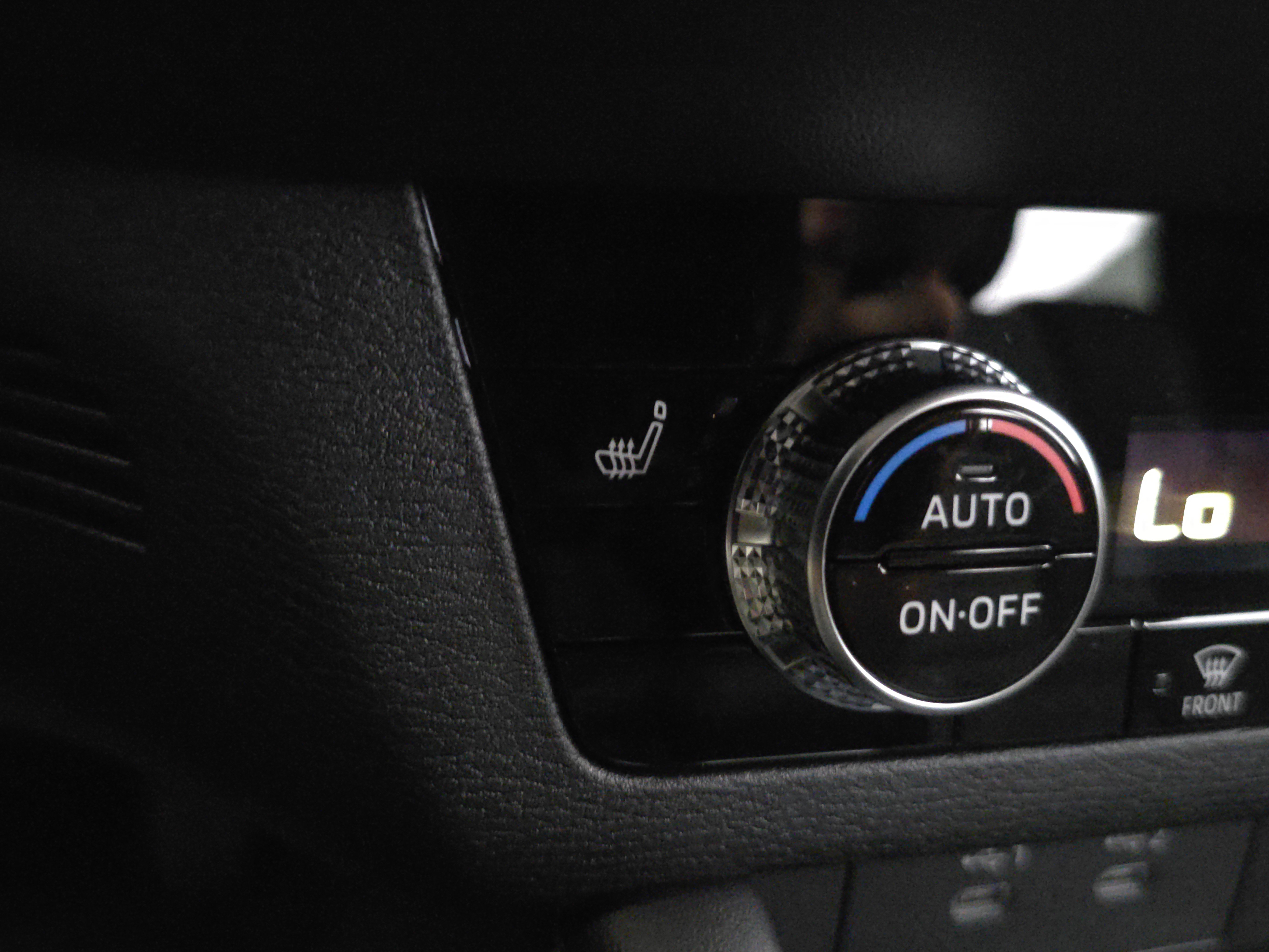 New 2025 Mitsubishi Outlander SE image 17