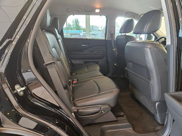 Certified 2025 Nissan Pathfinder SL AWD/4WD image 29