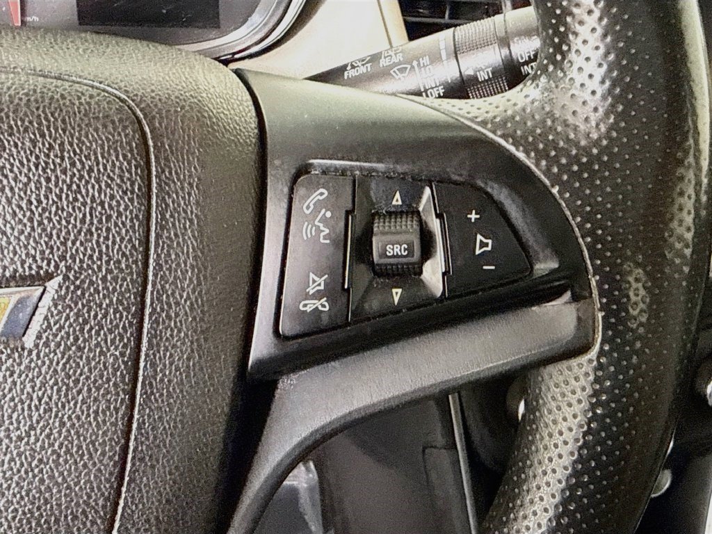 Used 2020 Chevrolet Trax LS FWD image 13