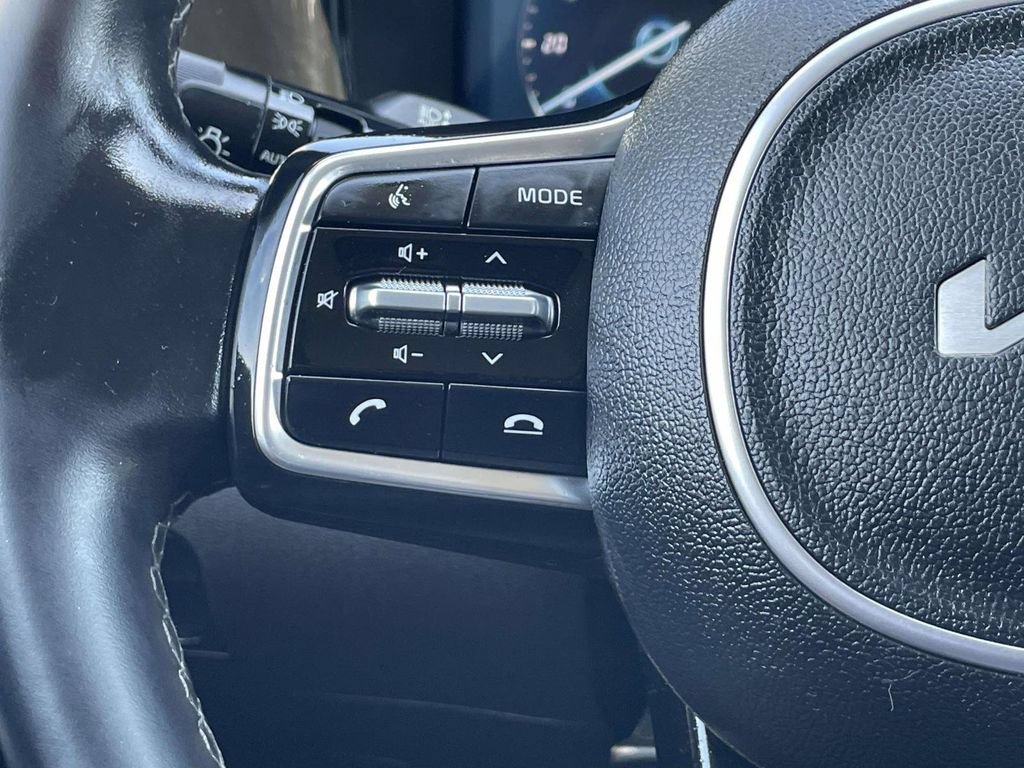 Used 2023 Kia Sorento SX FWD image 29