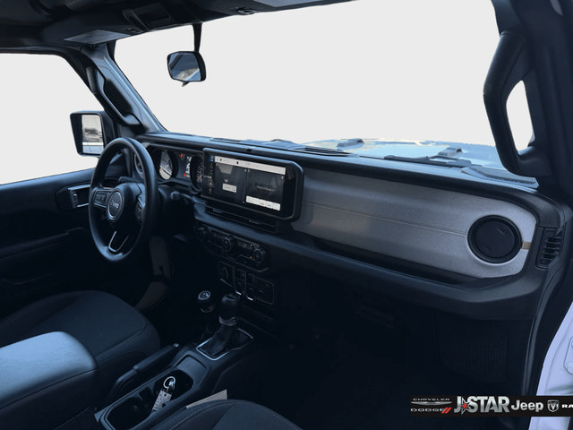 Used 2025 Jeep Gladiator Sport AWD/4WD image 23