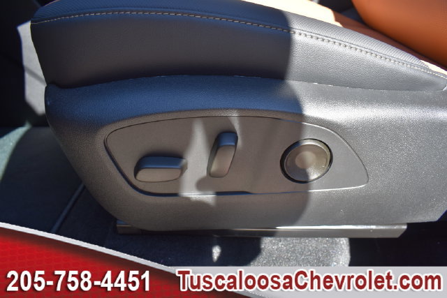 New 2027 Chevrolet Traverse Z71 w/ Driver Confidence Package AWD/4WD image 17