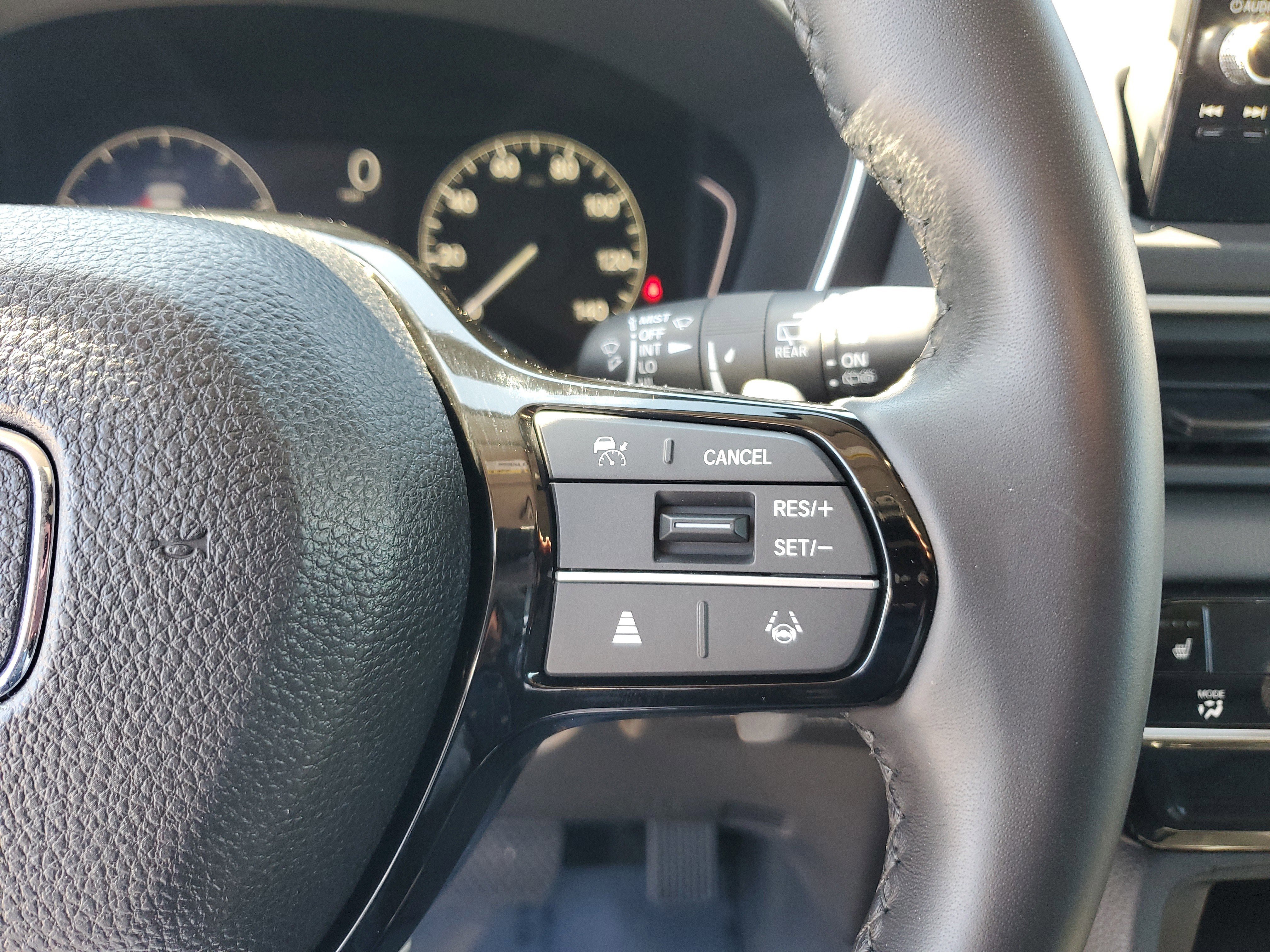 Used 2025 Honda Pilot EX-L image 23