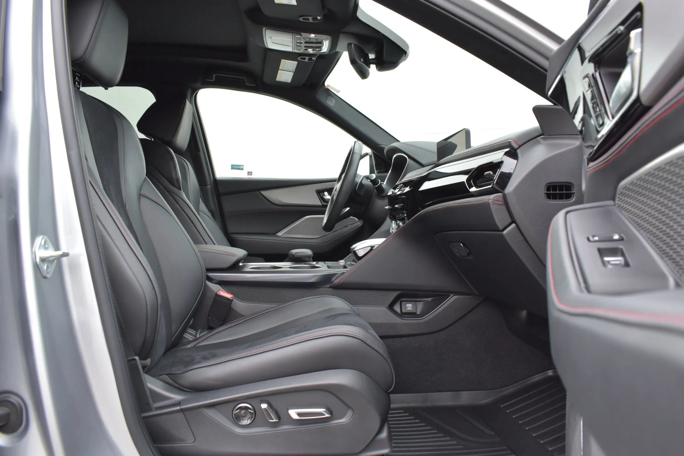 Used 2024 Acura MDX A-Spec AWD/4WD image 36