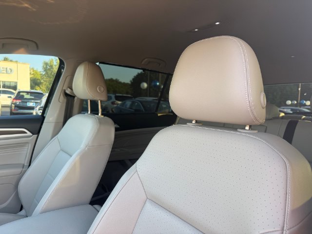 Used 2023 Volkswagen Atlas SE FWD image 11