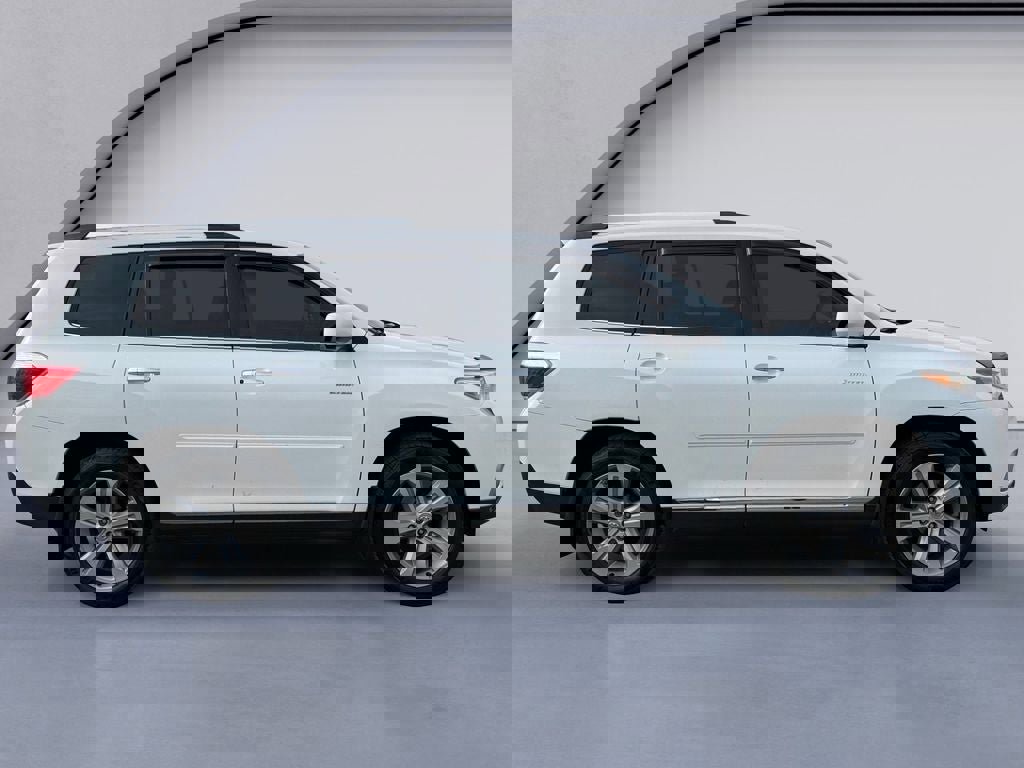 Used 2013 Toyota Highlander Limited image 6