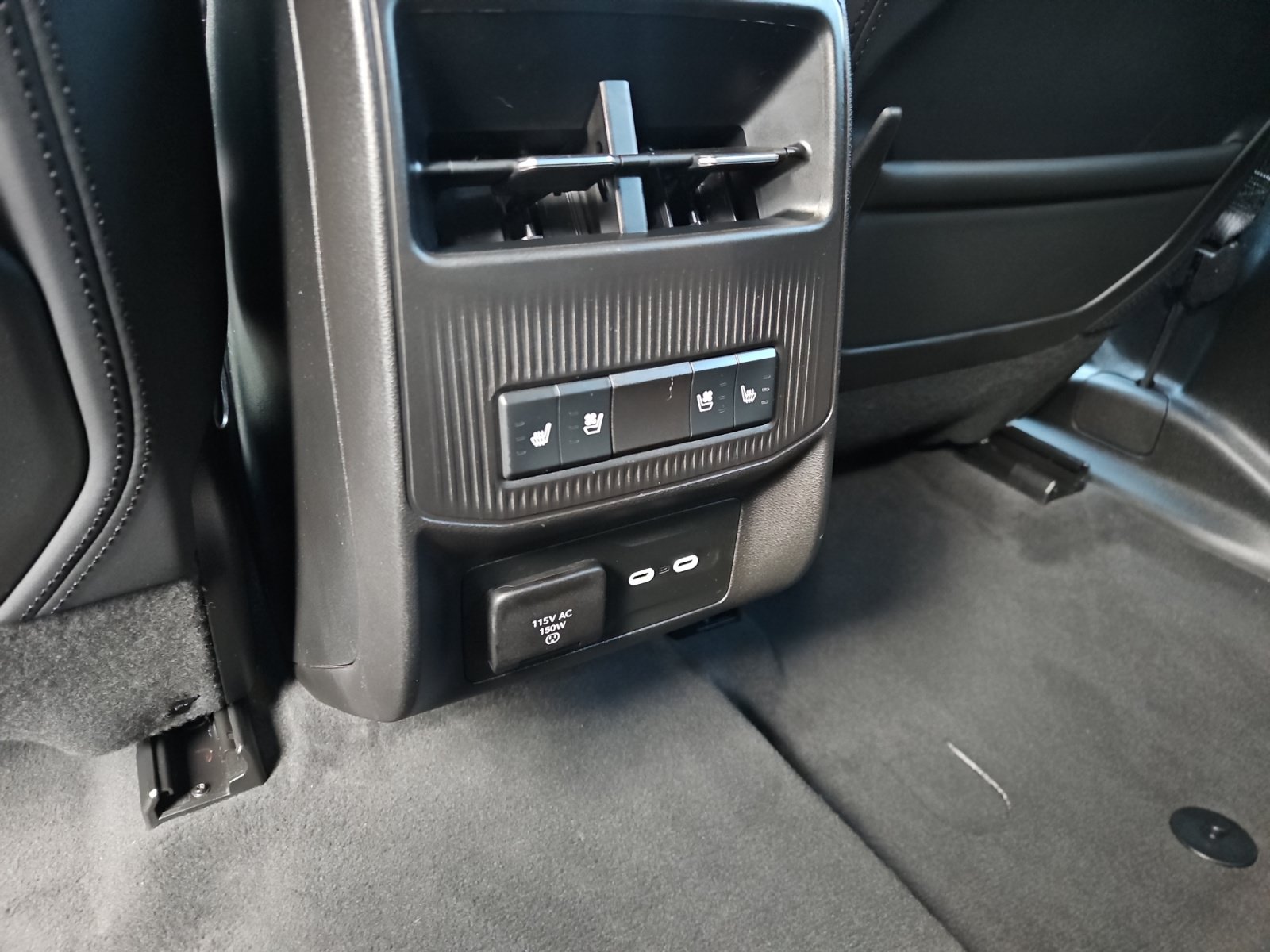 Used 2024 Jeep Wagoneer Launch Edition AWD/4WD image 21