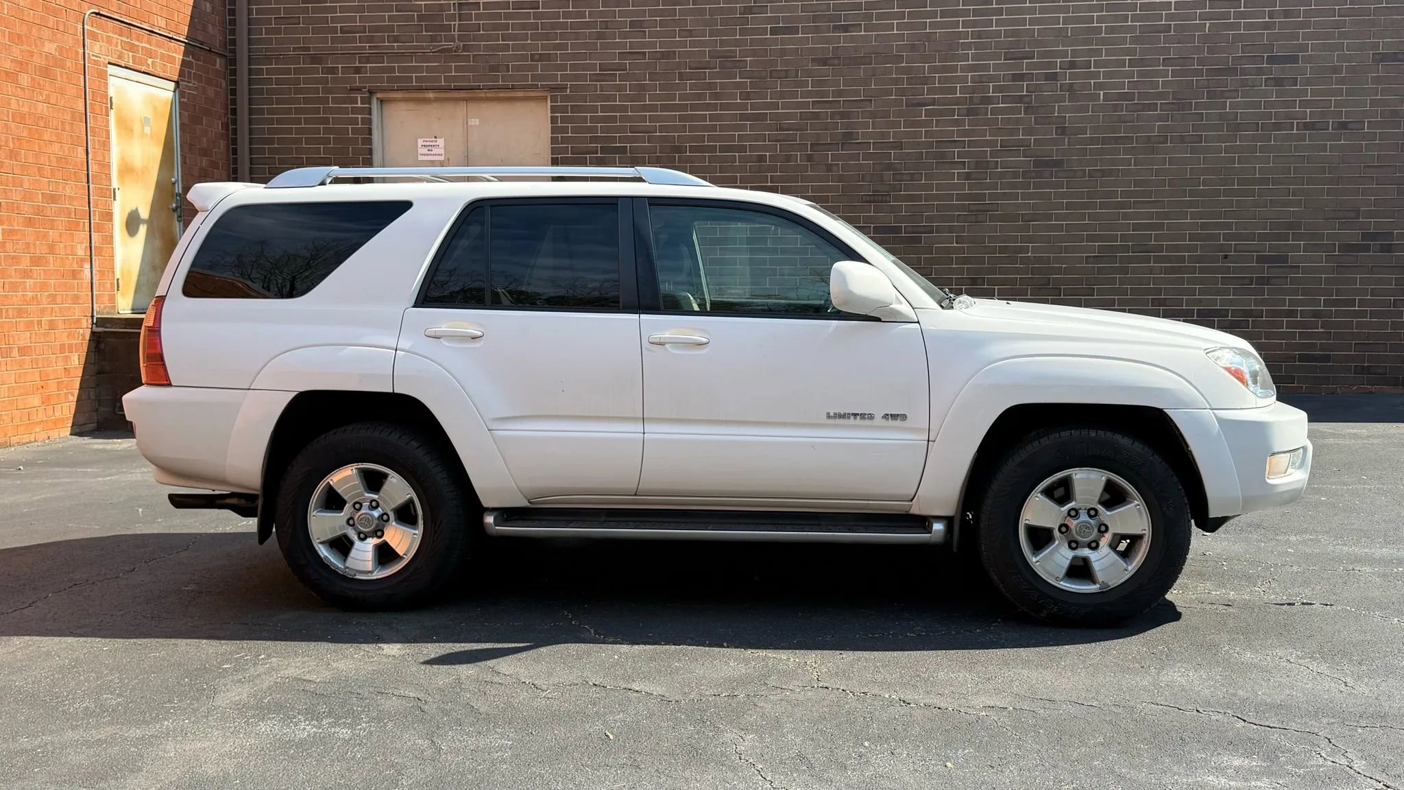 Used 2004 Toyota 4Runner Limited image 5